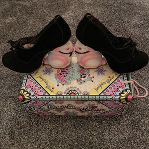 Irregular Choice black flopsy heels/wedges 🐇